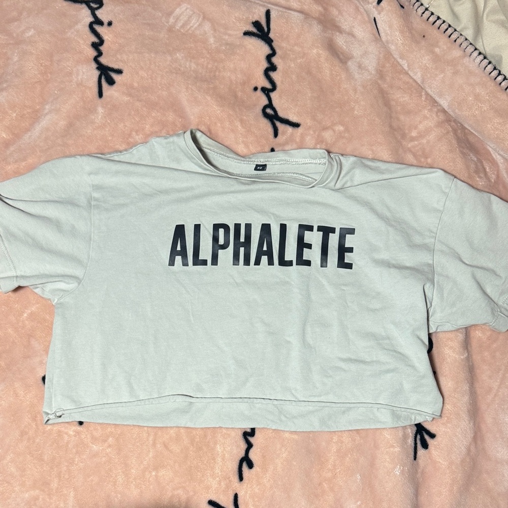 Alphalete Crop Top